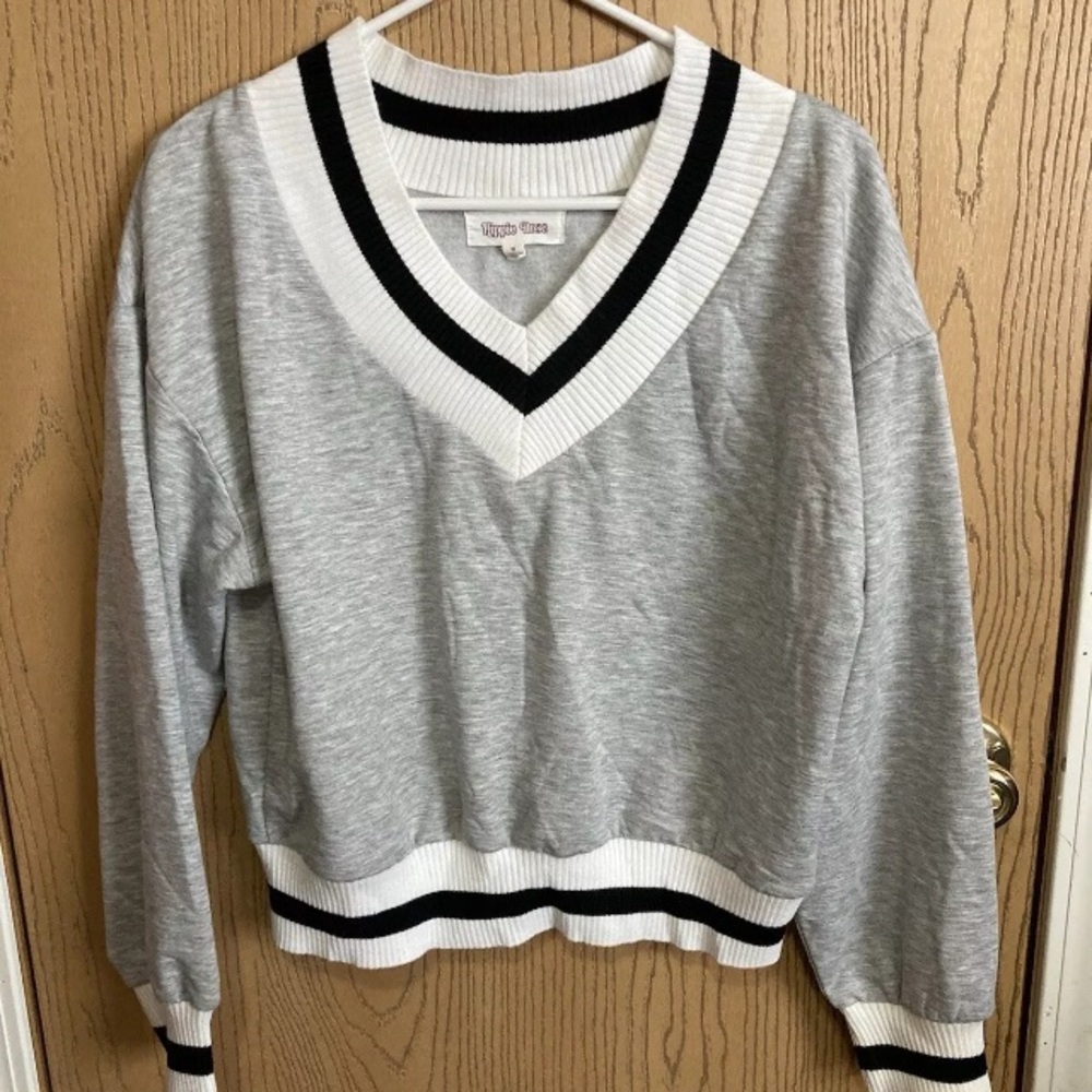 Hippie Rose Gray V-Neck Sweater with Black Trim